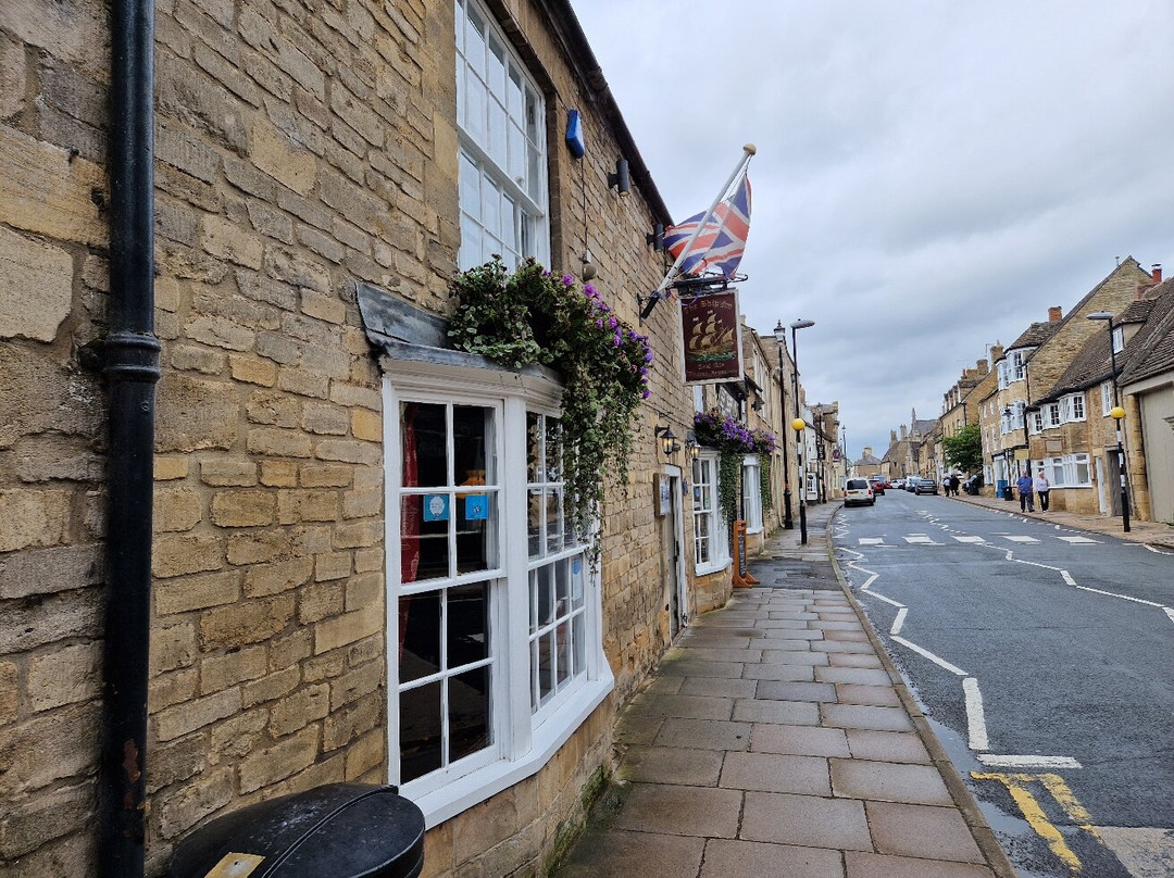 The Ship Inn Oundle主图