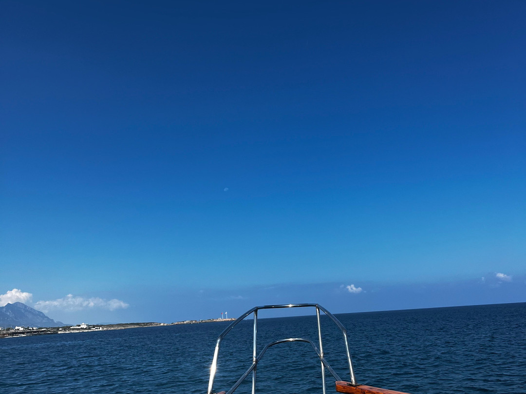 Aphrodite Accommodation, Boat Tours & Fishing Trips Agent Girne-克利尼亚必去景点