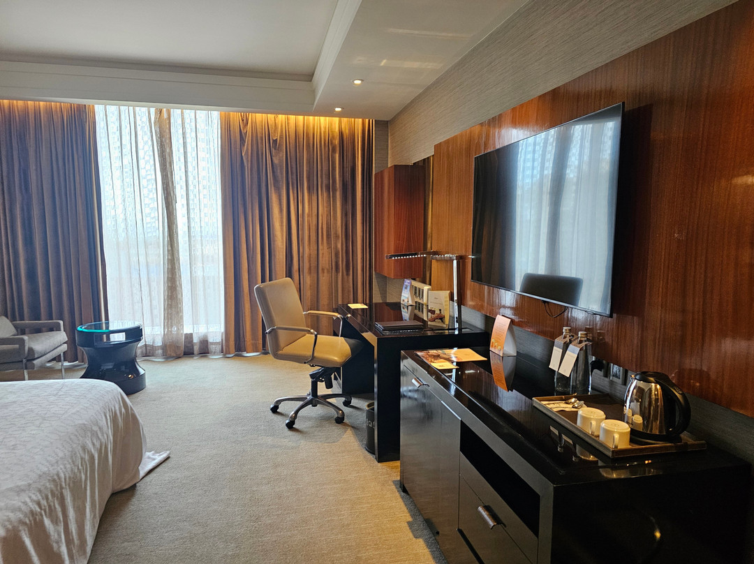 Sheraton Grand Bangalore Hotel At Brigade Gateway主图