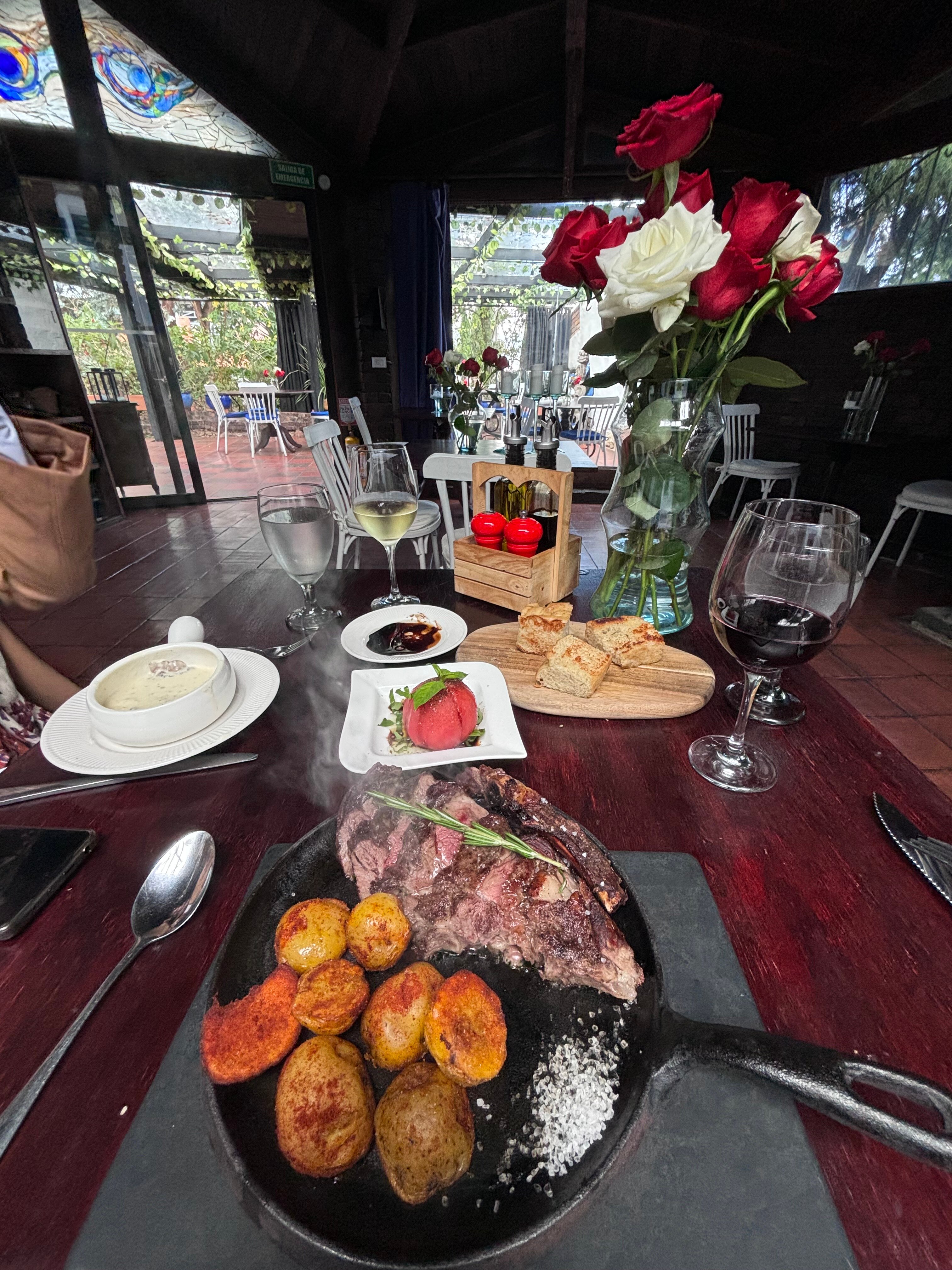 La Colina - Hotel Cottage-餐饮