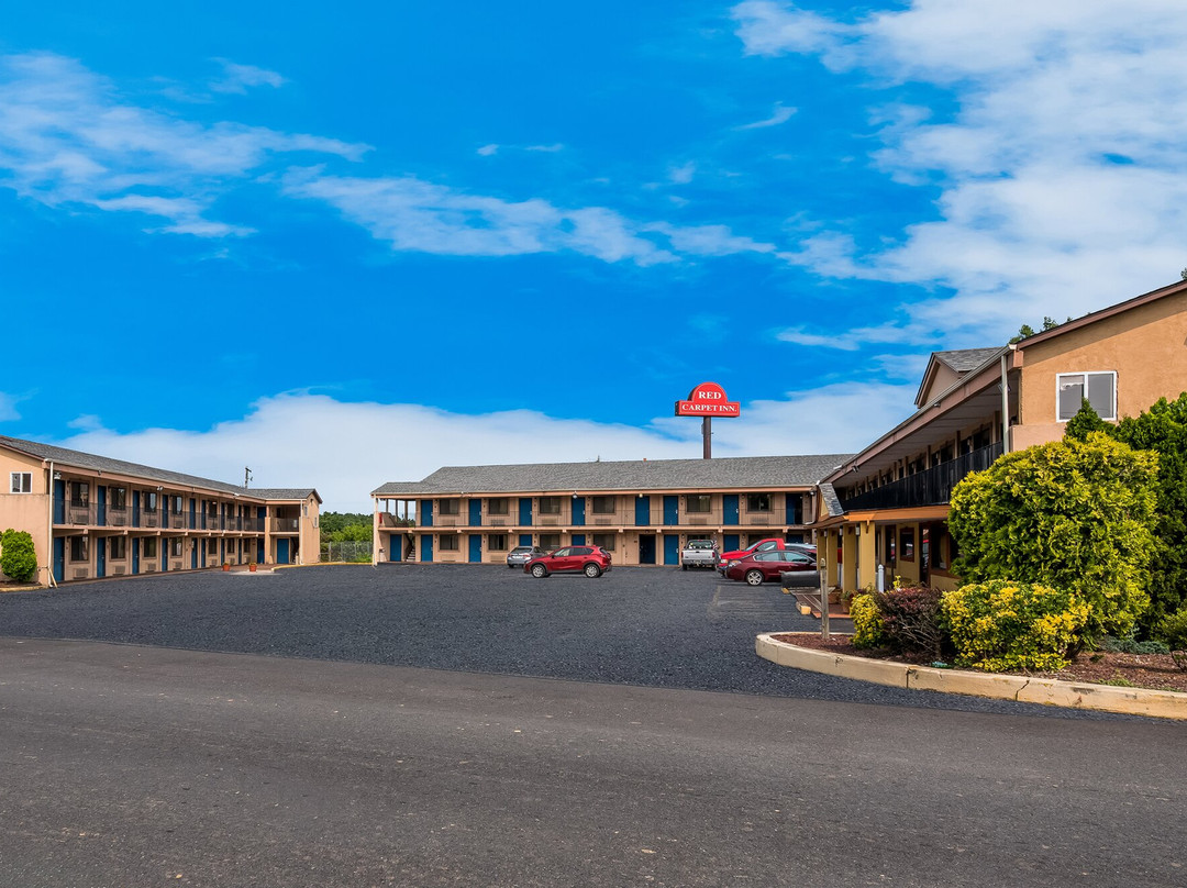 Red Carpet Inn Newark Area