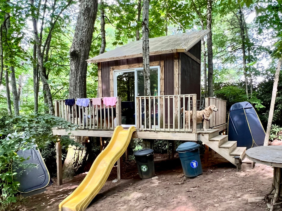 Hemlock Hill Hideaway