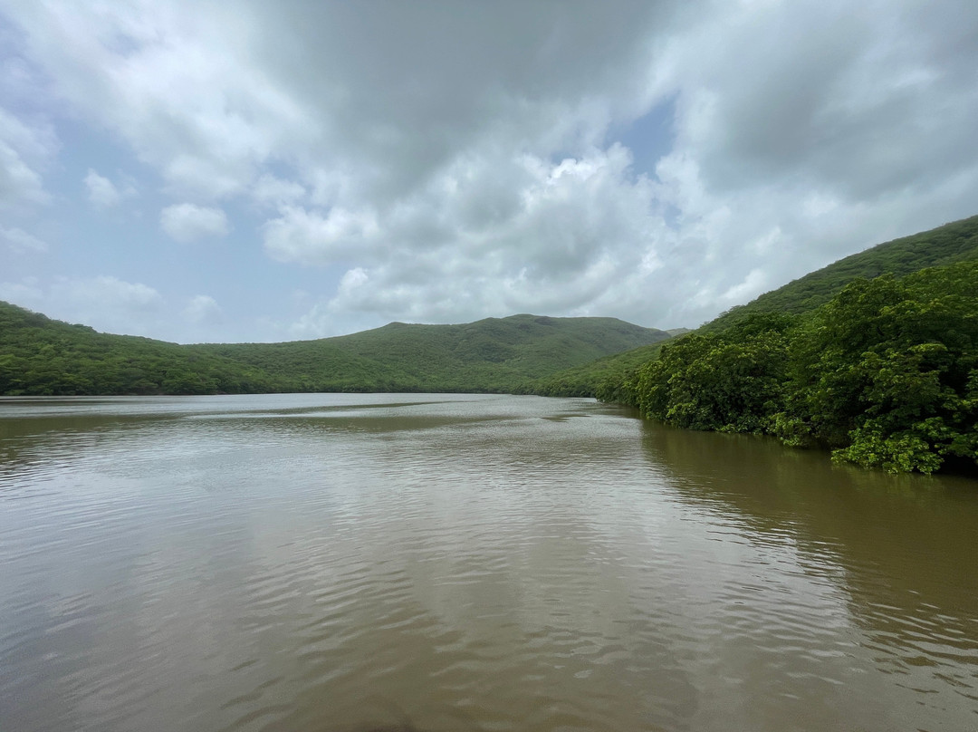 Dataar Hills-居那加德必去景点