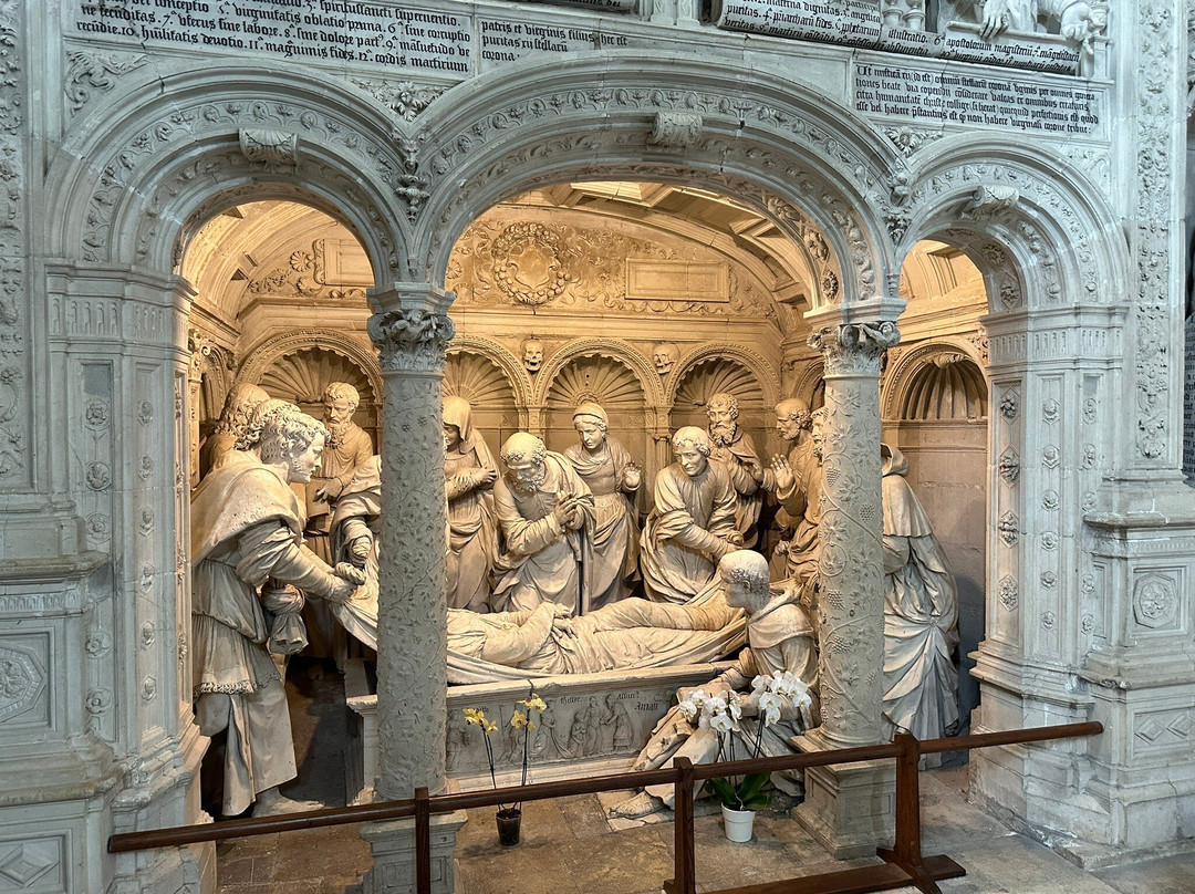 Abbey of Saint-Pierre de Solesmes景点图片