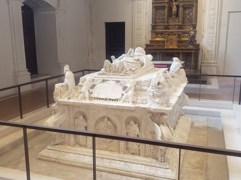 Guided Tours Alcala de Henares - Tours-阿尔卡拉-德-哈纳雷斯必去景点