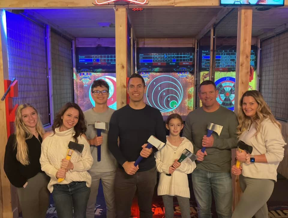 Falls Axe & Escape-Menomonee Falls必去景点