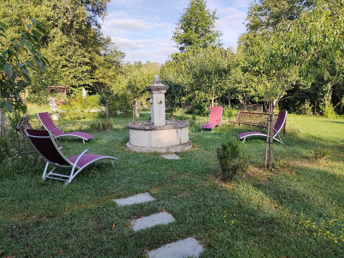 Chateau des Perichons-官方