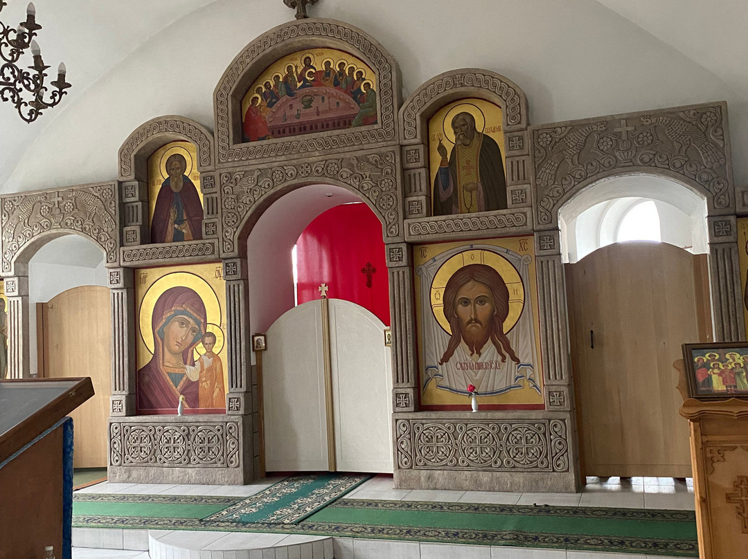 Tikhvino-Onufriyevskaya Church景点图片
