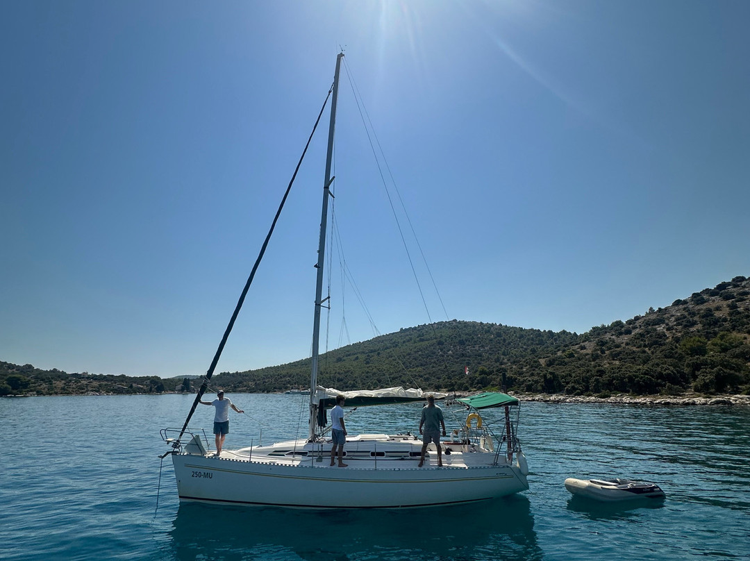 Activity Yachting Holidays景点图片