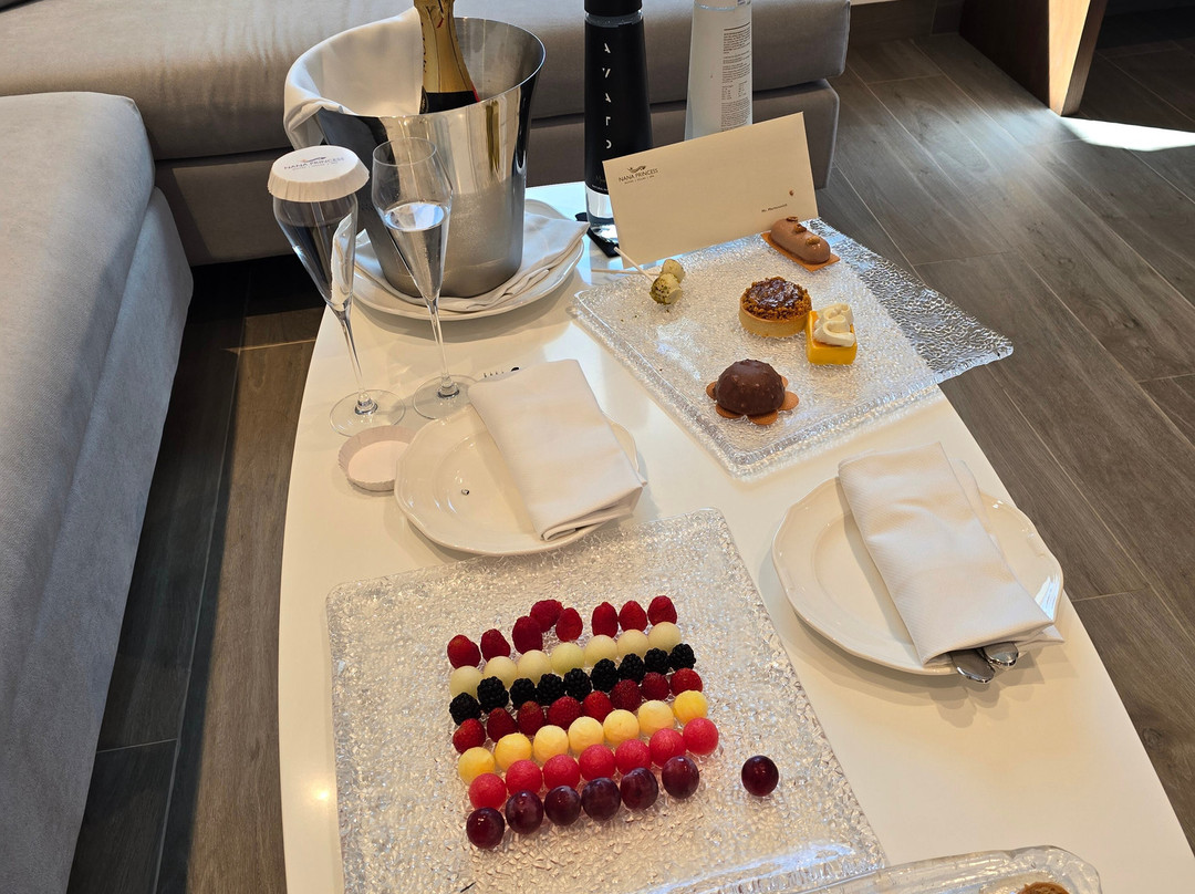 Nana Princess Suites, Villas & Spa主图