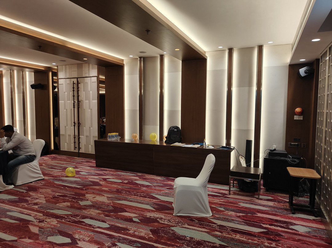 The Fern, Goregaon, Mumbai主图