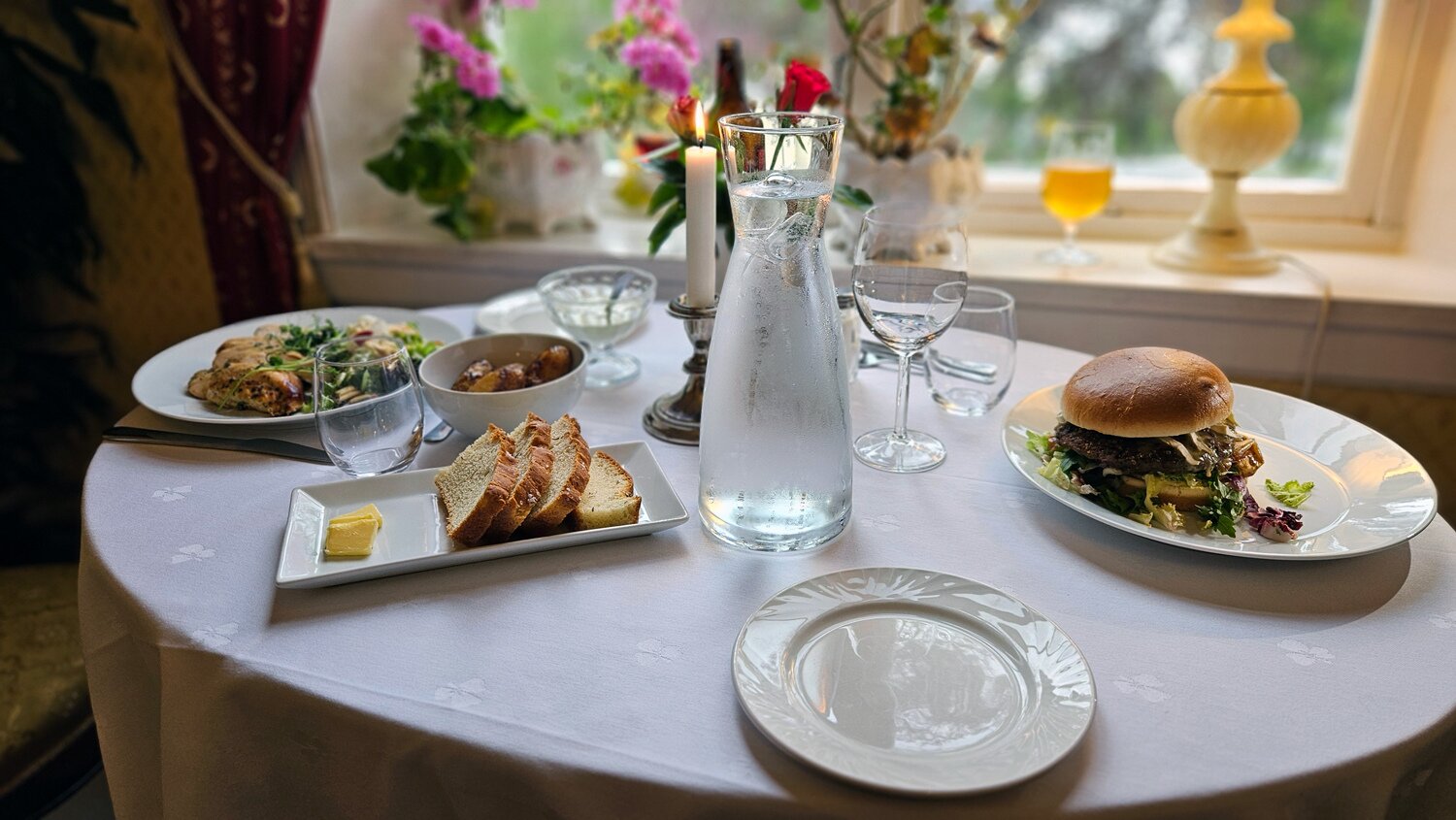 Fjordslottet Hotell-餐饮
