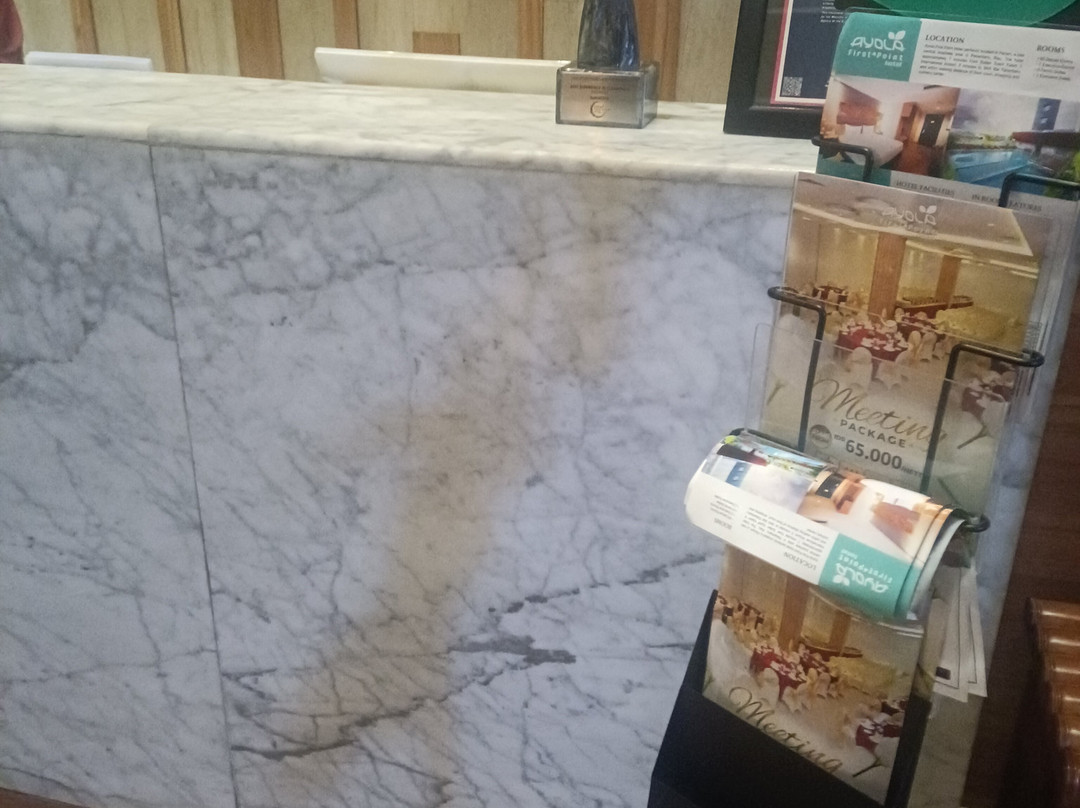 Ayola First Point Hotel Pekanbaru主图