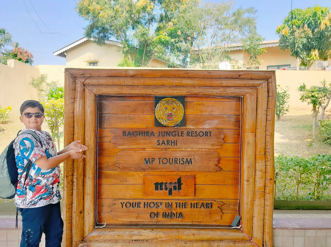 MPT Jungle Resort Sarhi主图