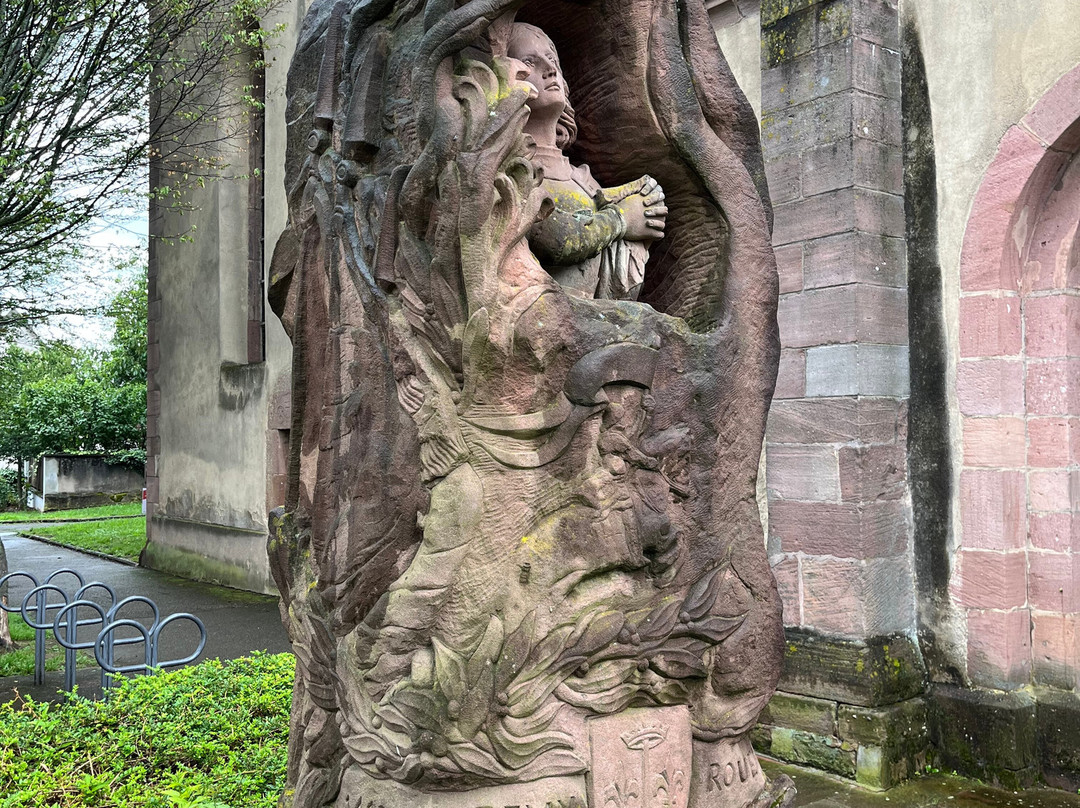 Eglise Saint-Pierre et Saint-Paul景点图片
