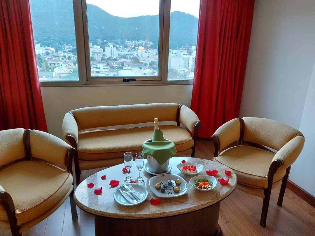 Casa Real Hotel主图