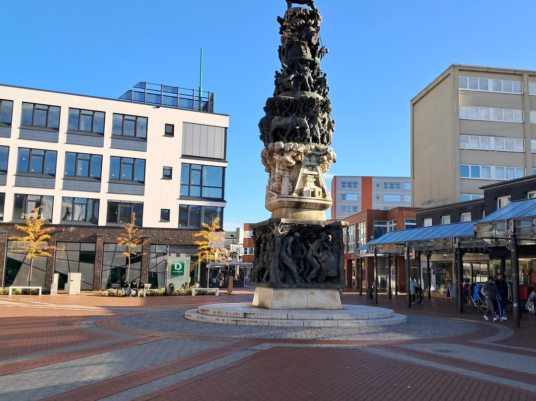 Stadtmonument Turm Der Arbeit-萨尔茨基特必去景点