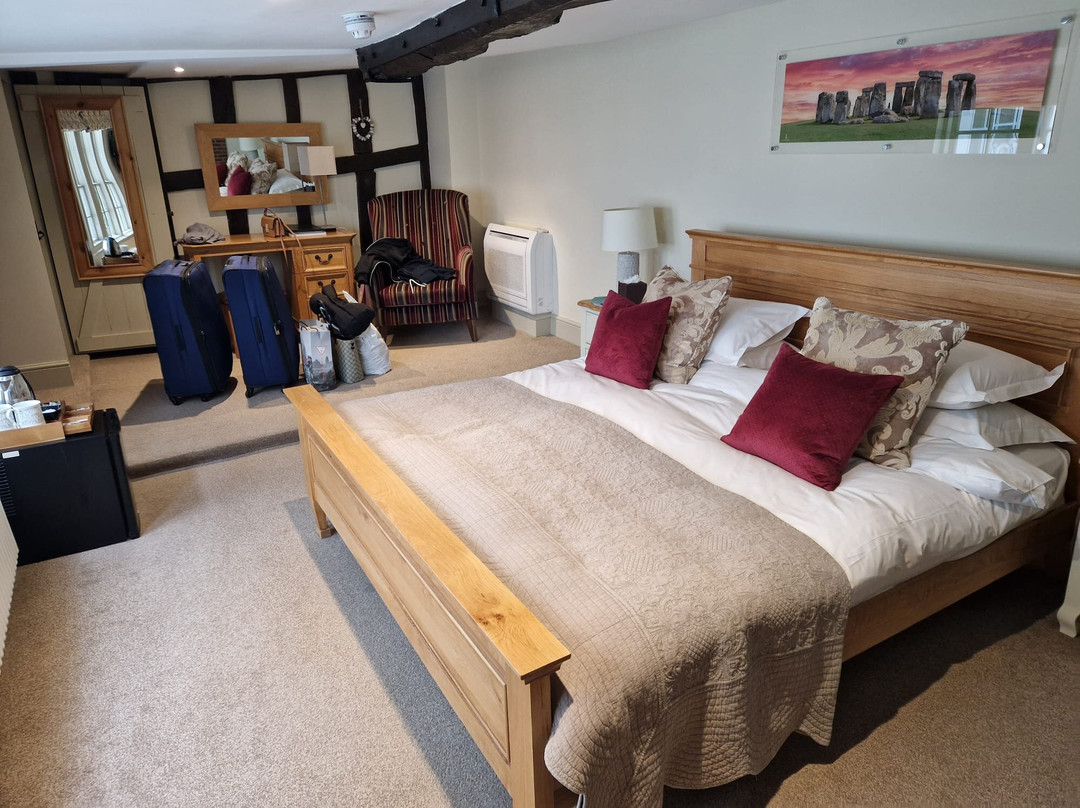 The Peppermill Town House Hotel, Restaurant & Wine Bar主图