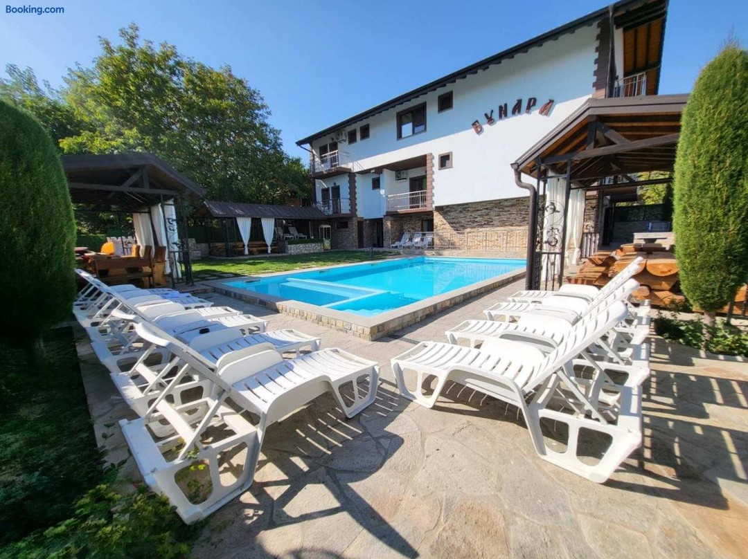 Family Hotel Bunara主图