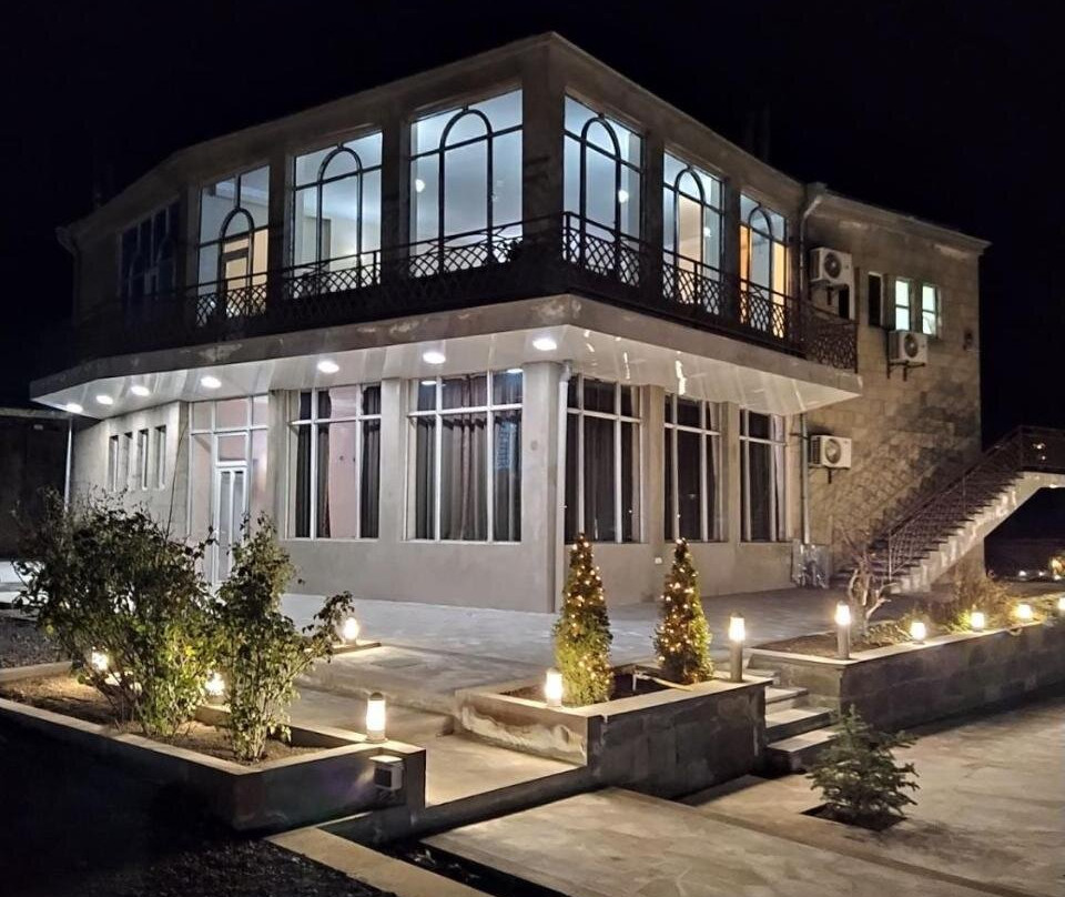 Yolyans Hotel