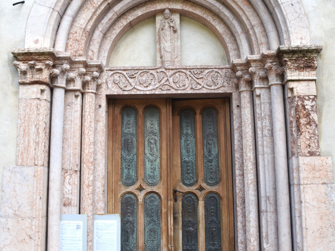 Parrocchia dell'Antica Abbaziale di Sant'Apollinare景点图片