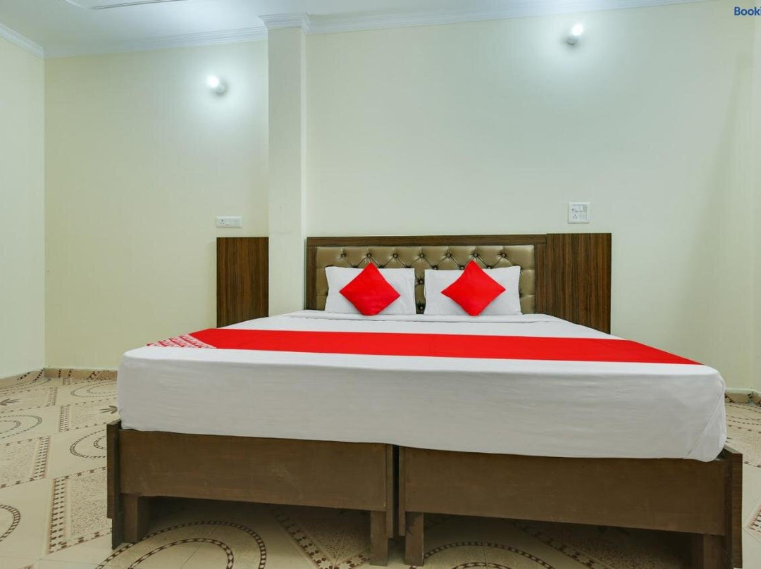 Oyo Flagship Rose Guest House