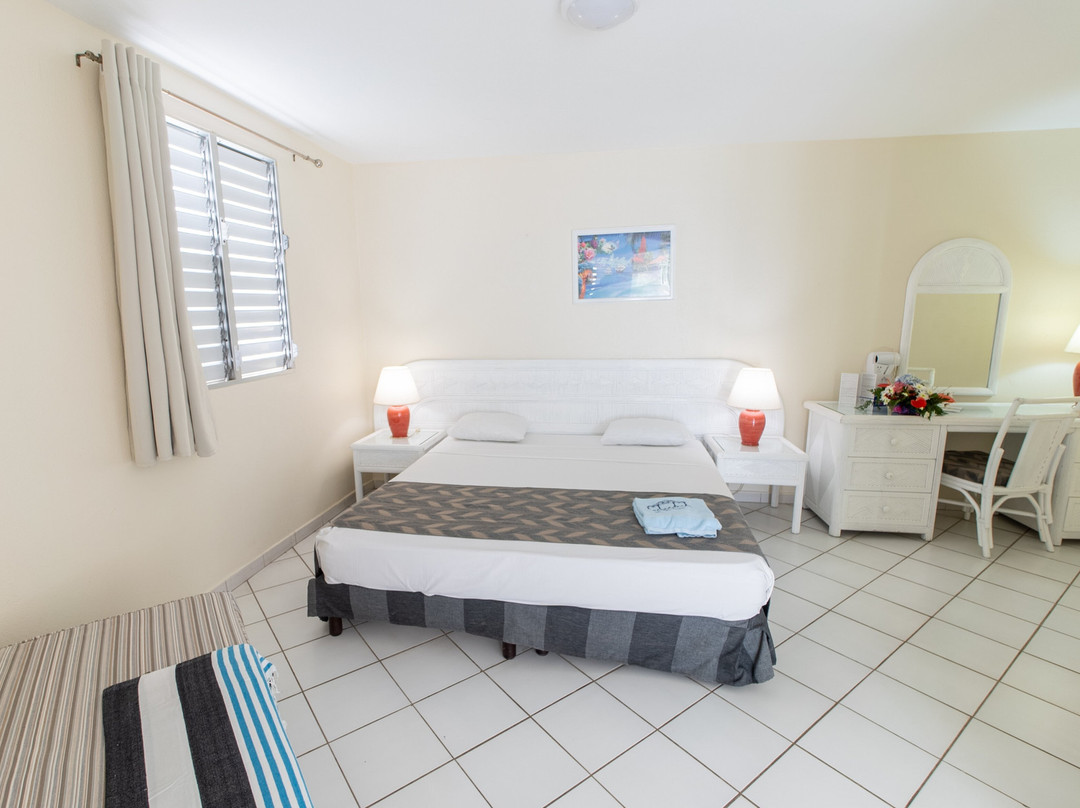 Canella Beach Hotel-Restaurant主图