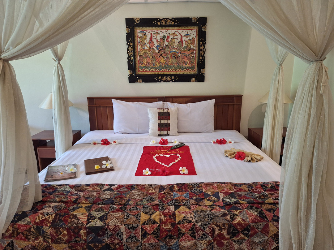 塔茹娜民宿主图