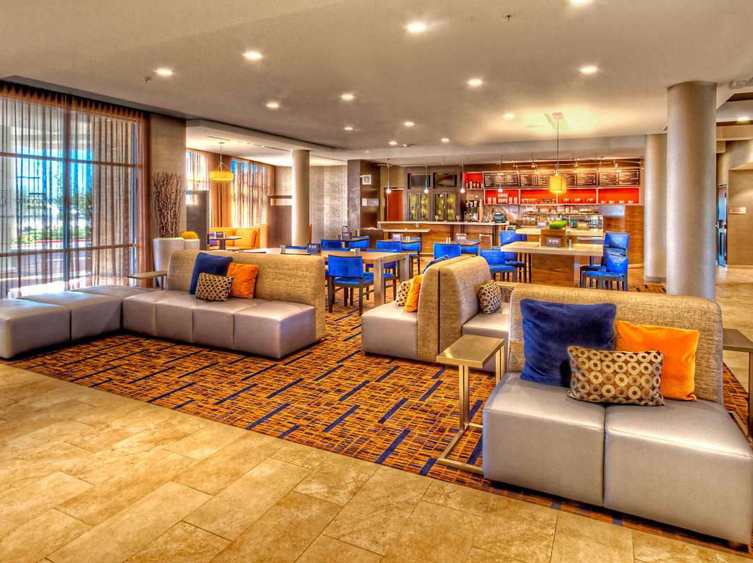 圣马科斯酒店住宿-Courtyard by Marriott San Marcos