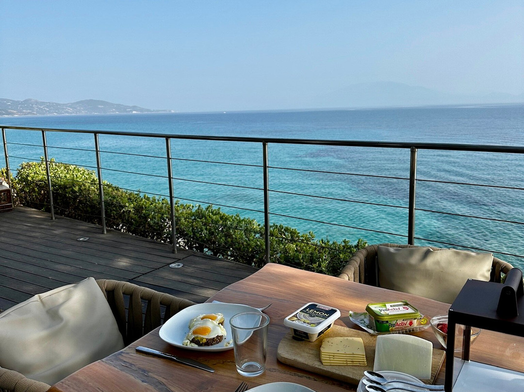 Paradisso Beach Villas主图