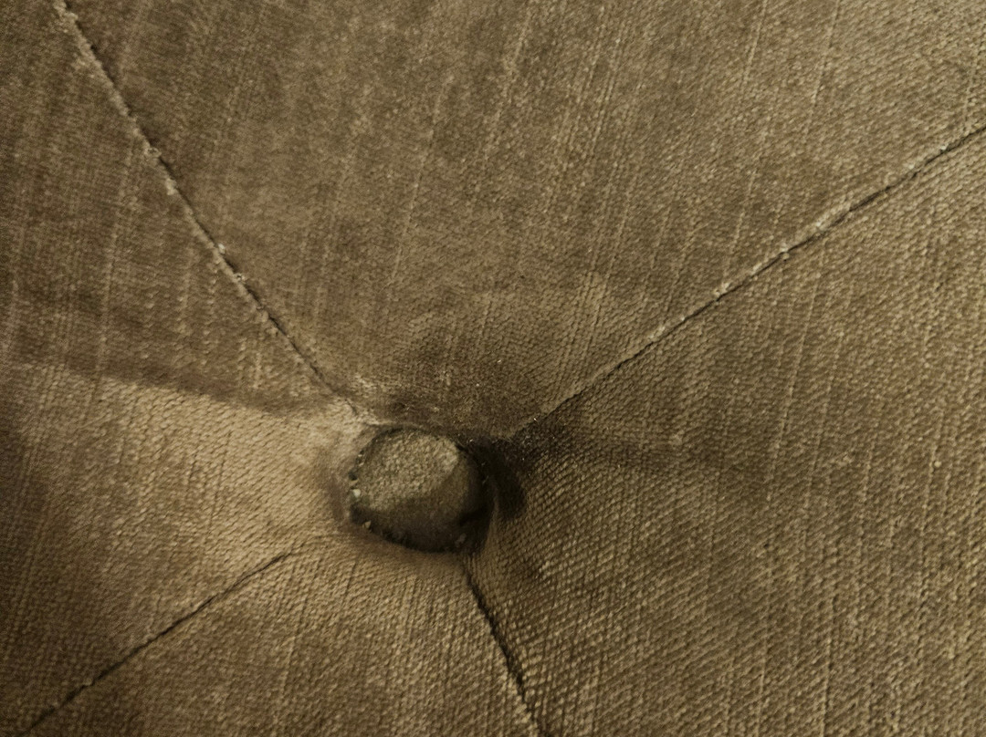 The Eagles Hotel主图