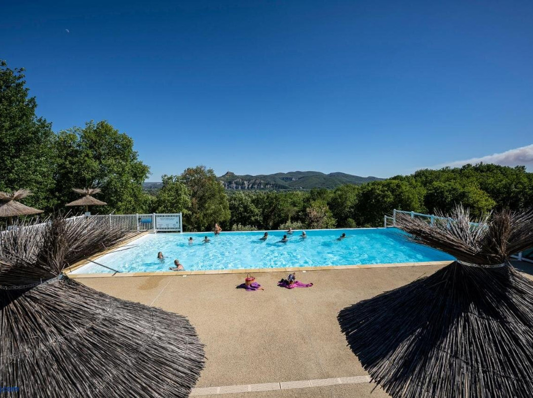 Charmant Camping Familiale 3 Etoiles Vue 360 Plage Piscine A Debordement Empl Xxl