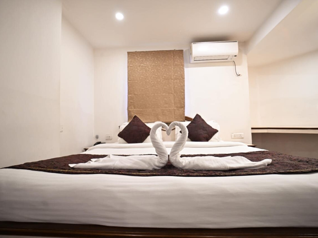 普拉克大陆饭店主图