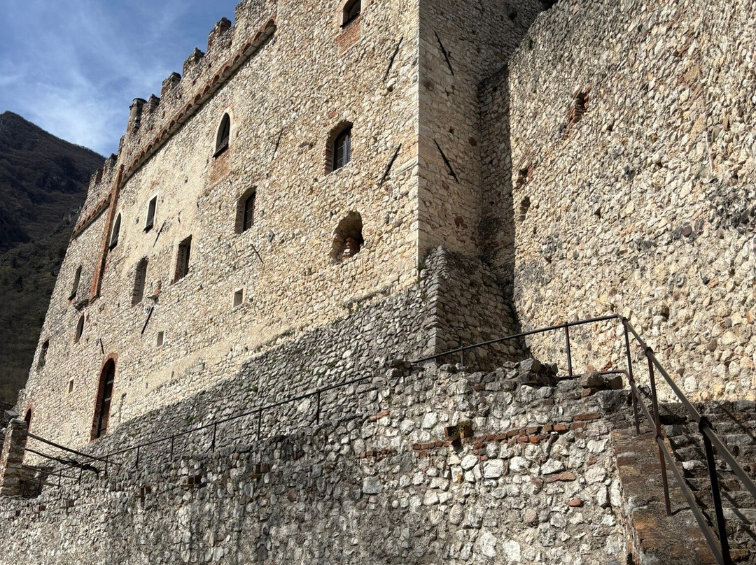 FAI - Castello Di Avio景点图片