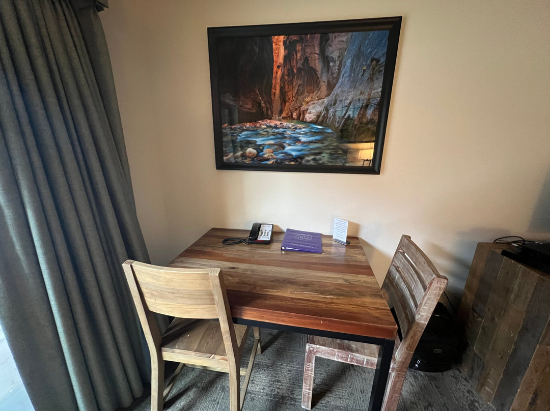 Bumbleberry Inn主图