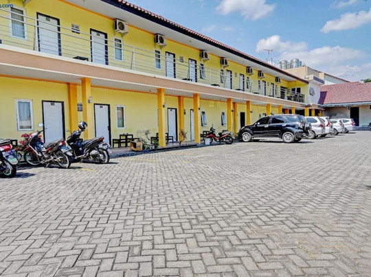 SPOT ON 90622 Hotel Galaksi