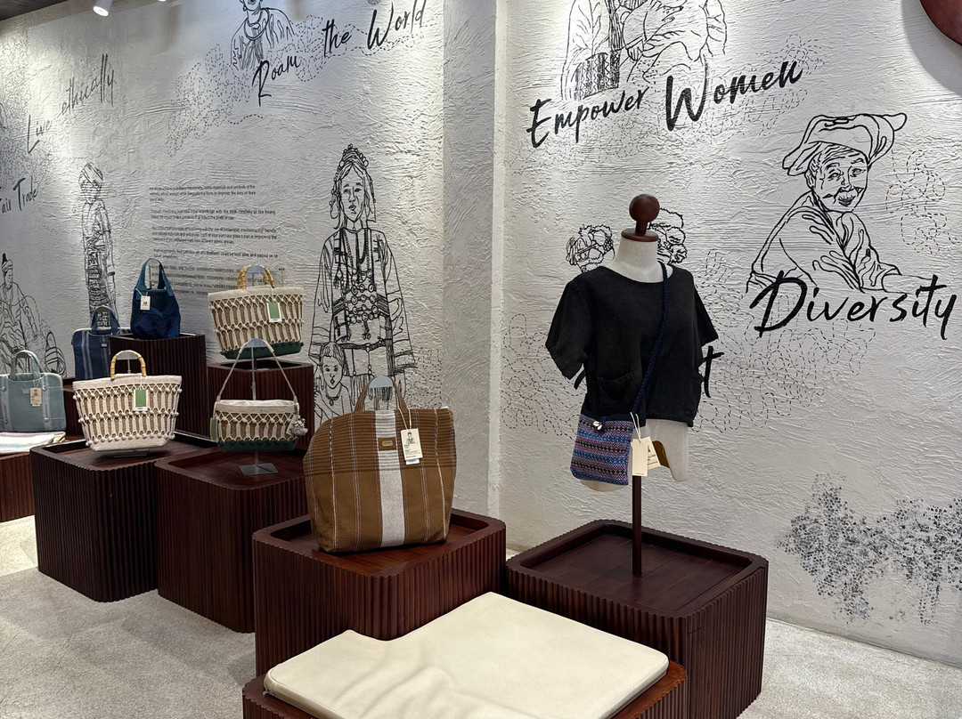 Her Works Vientiane Flagship Store-万象必去景点