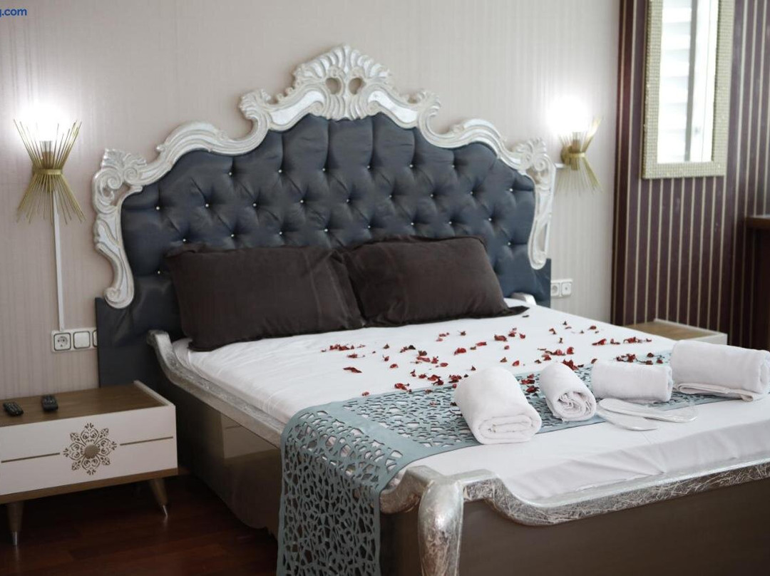 Safir Gold Palace Hotel & Spa