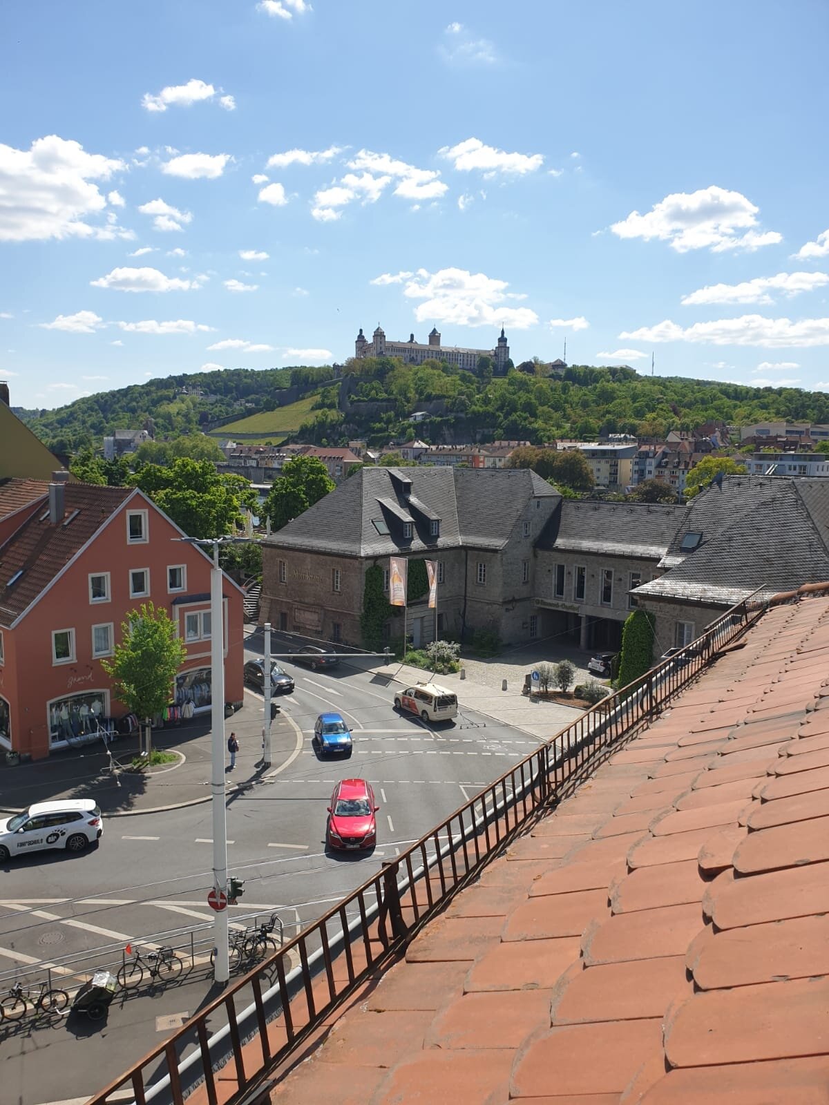 雷斯登斯酒店-官方
