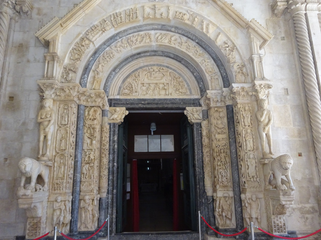 Radovan's Portal景点图片