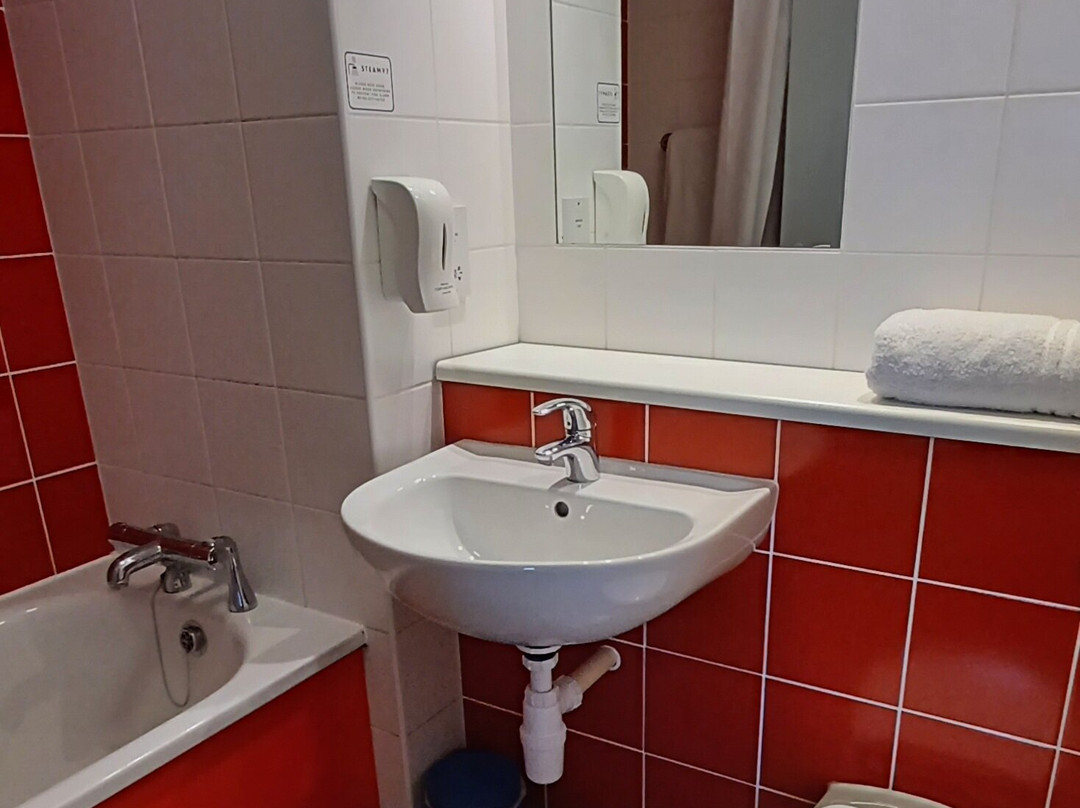 Travelodge Caerphilly主图