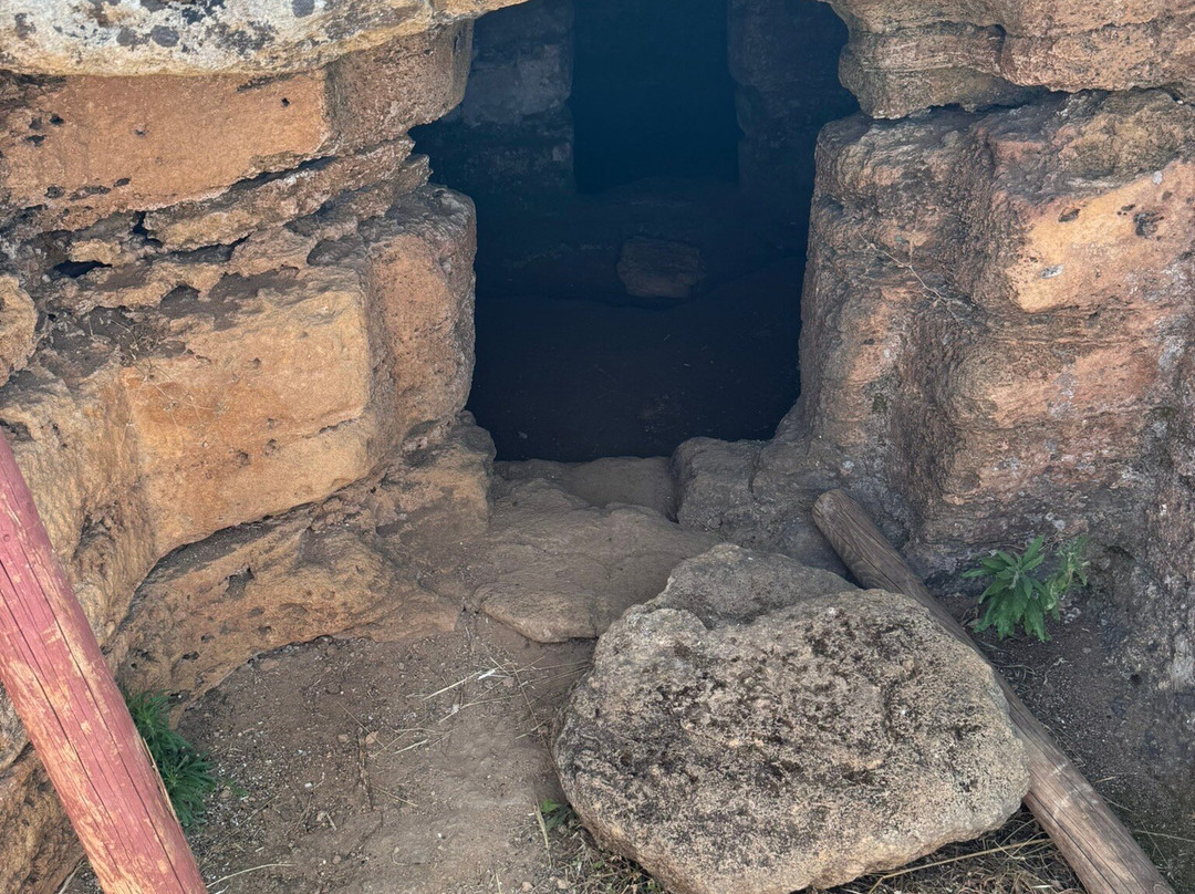 Necropolis of Anghelu Ruju-阿尔盖罗必去景点