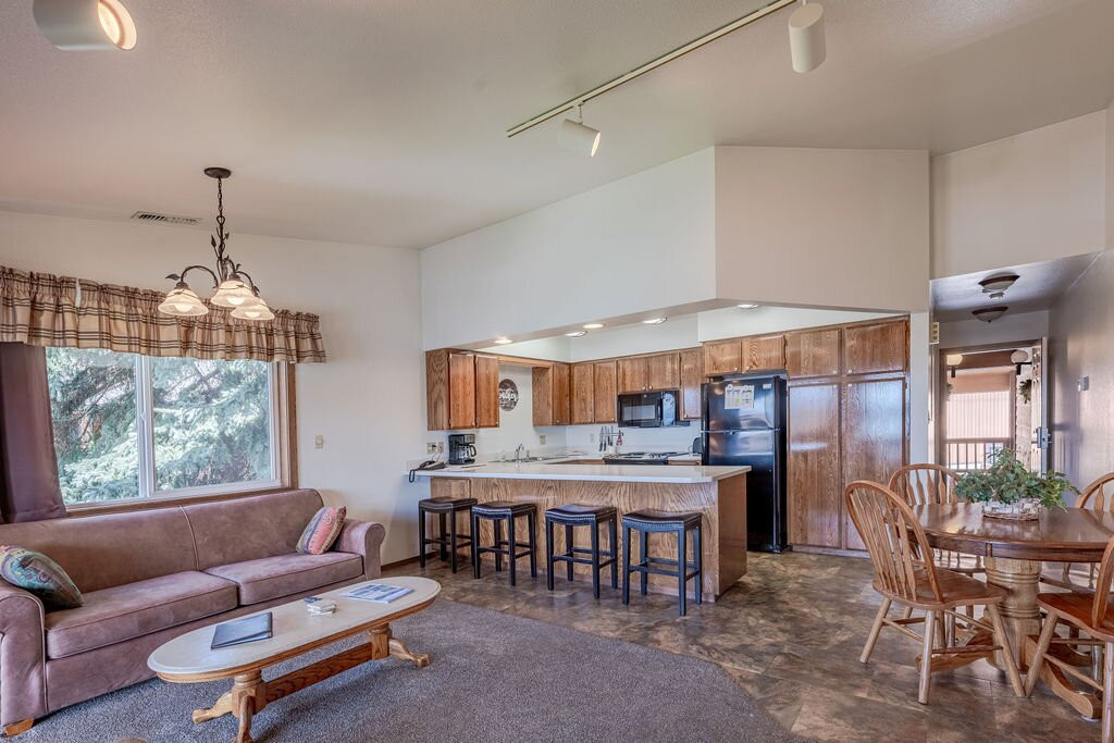 Pend Oreille Shores Resort主图