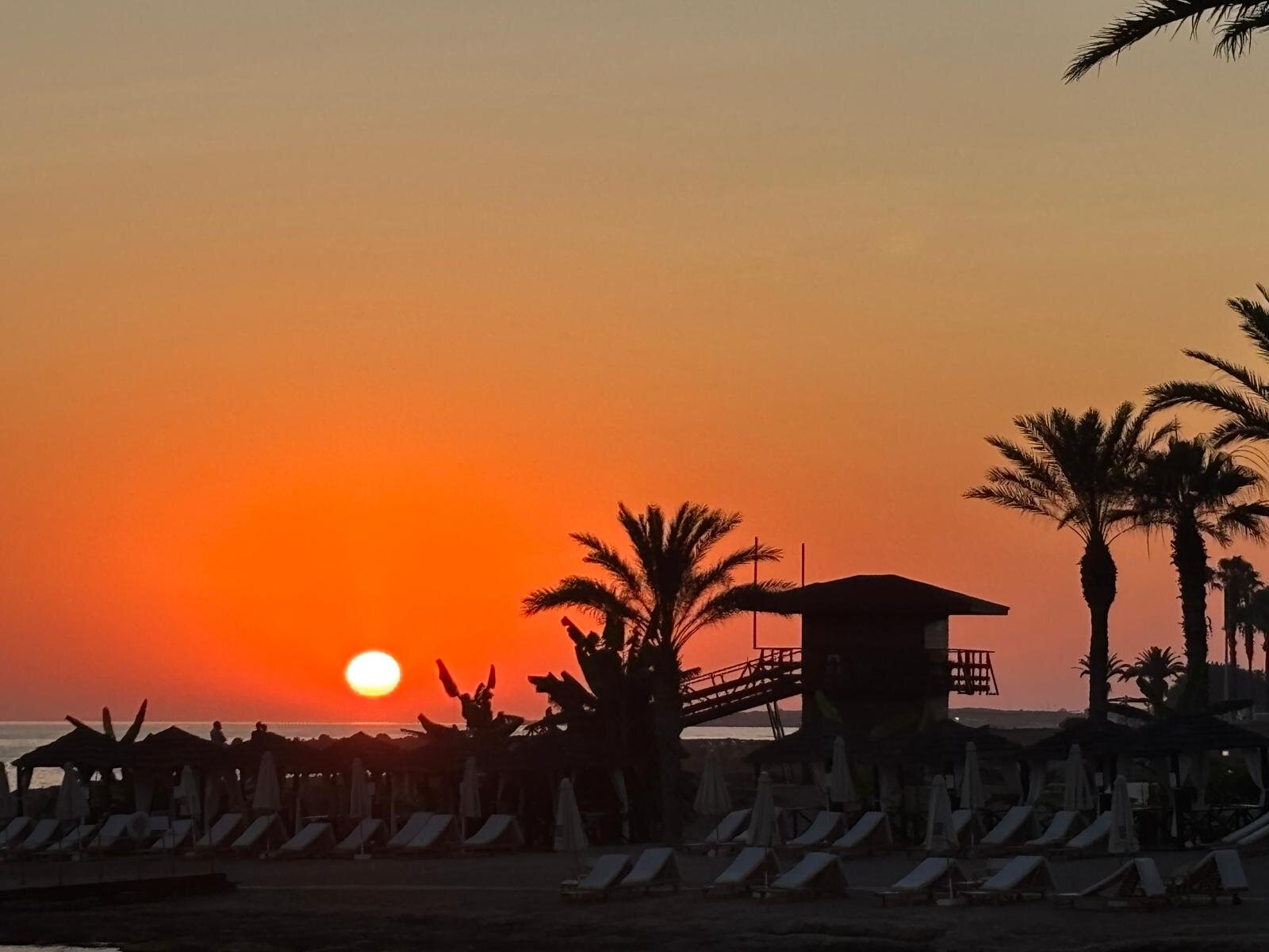 Constantinou Bros Pioneer Beach Hotel-浴室