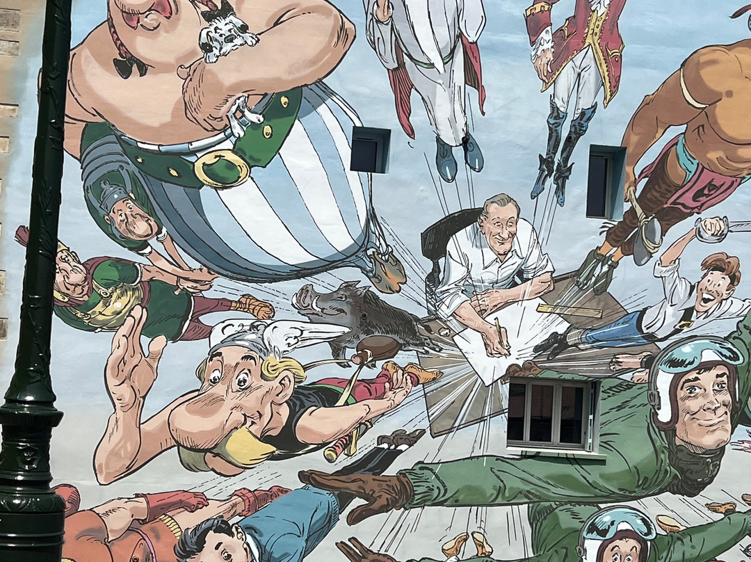 Les Murs Peints-安古兰必去景点