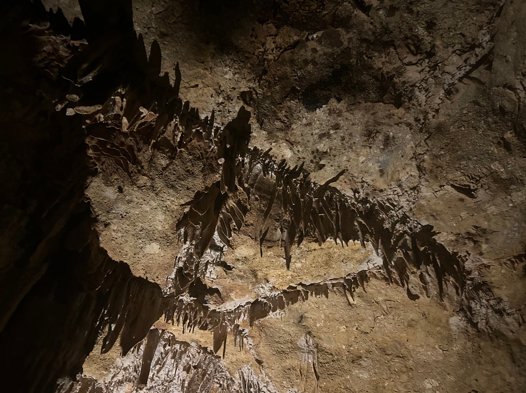 Sfentoni Cave-Zoniana必去景点