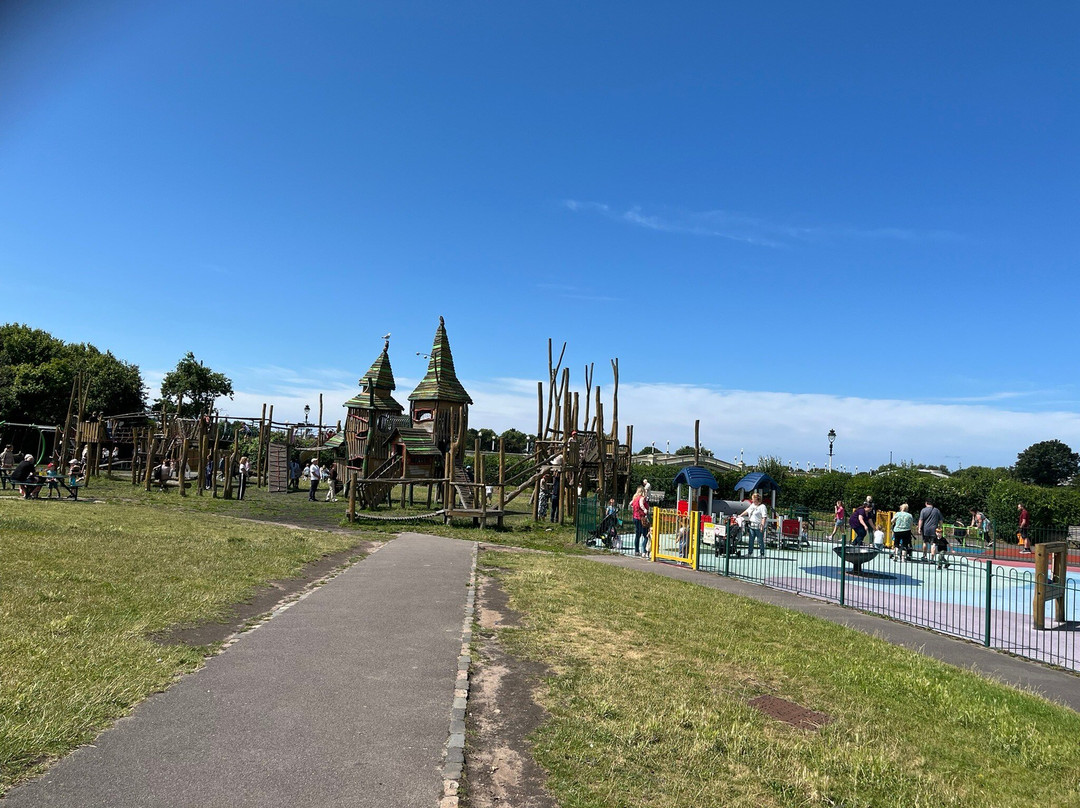 华美达绍斯波特广场酒店主图