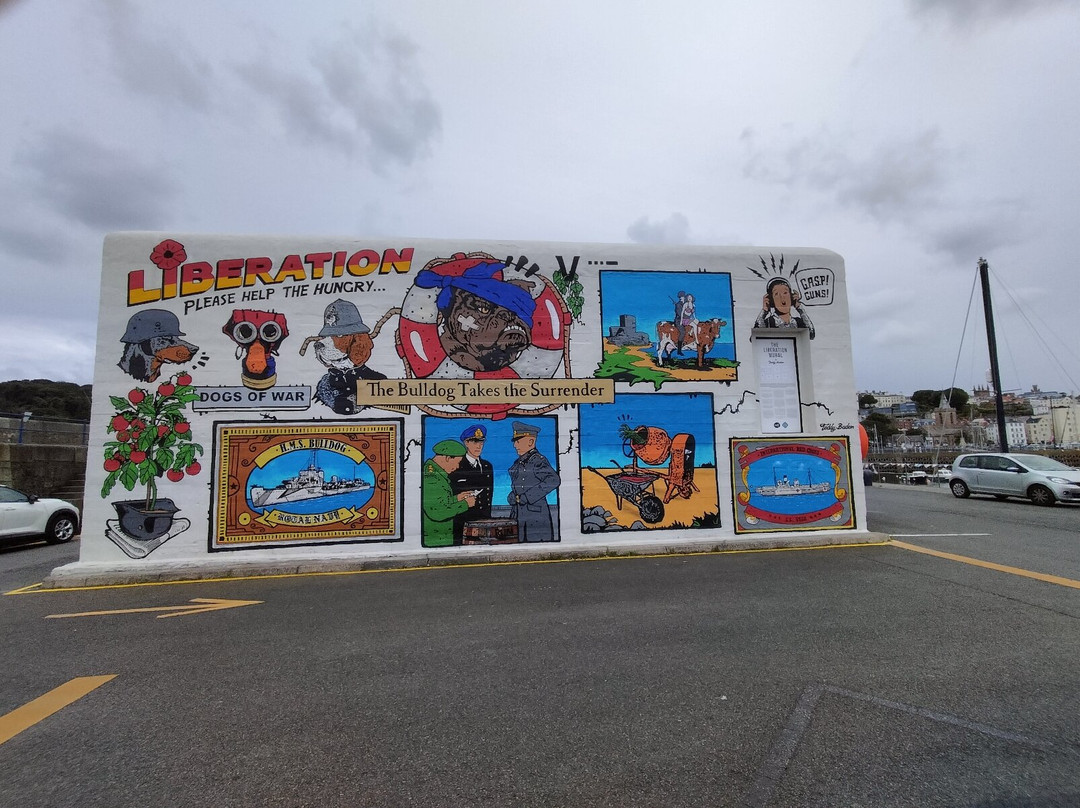 Guernsey Liberation Mural-St Peter Port必去景点