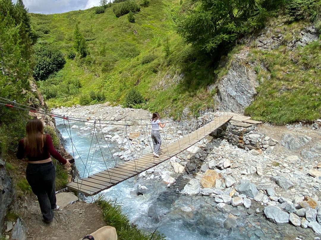 Cascata della Val Nera-利维尼奥必去景点