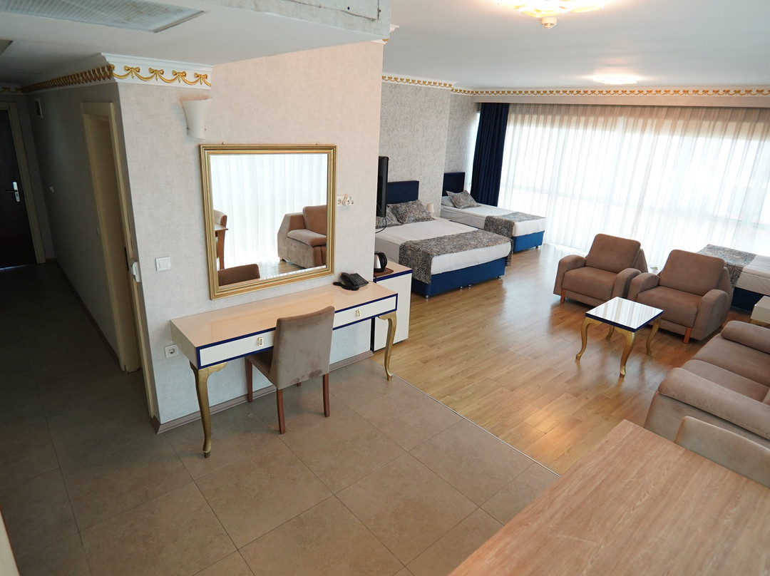 Grand Karot Hotel主图